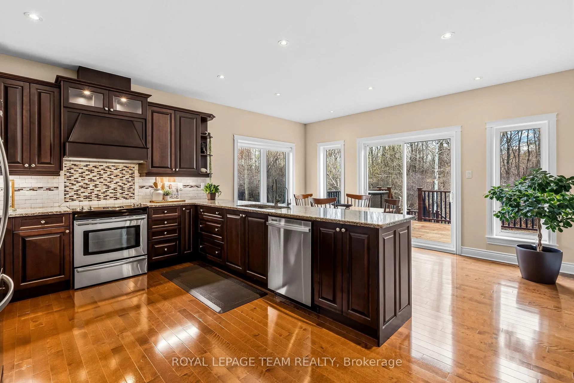 Photo 16 of 6703 Pebble Trail Way, Ottawa, Greely — HOMEH