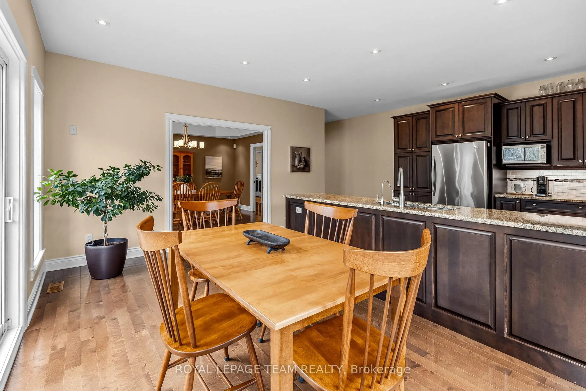Photo 18 of 6703 Pebble Trail Way, Ottawa, Greely — HOMEH