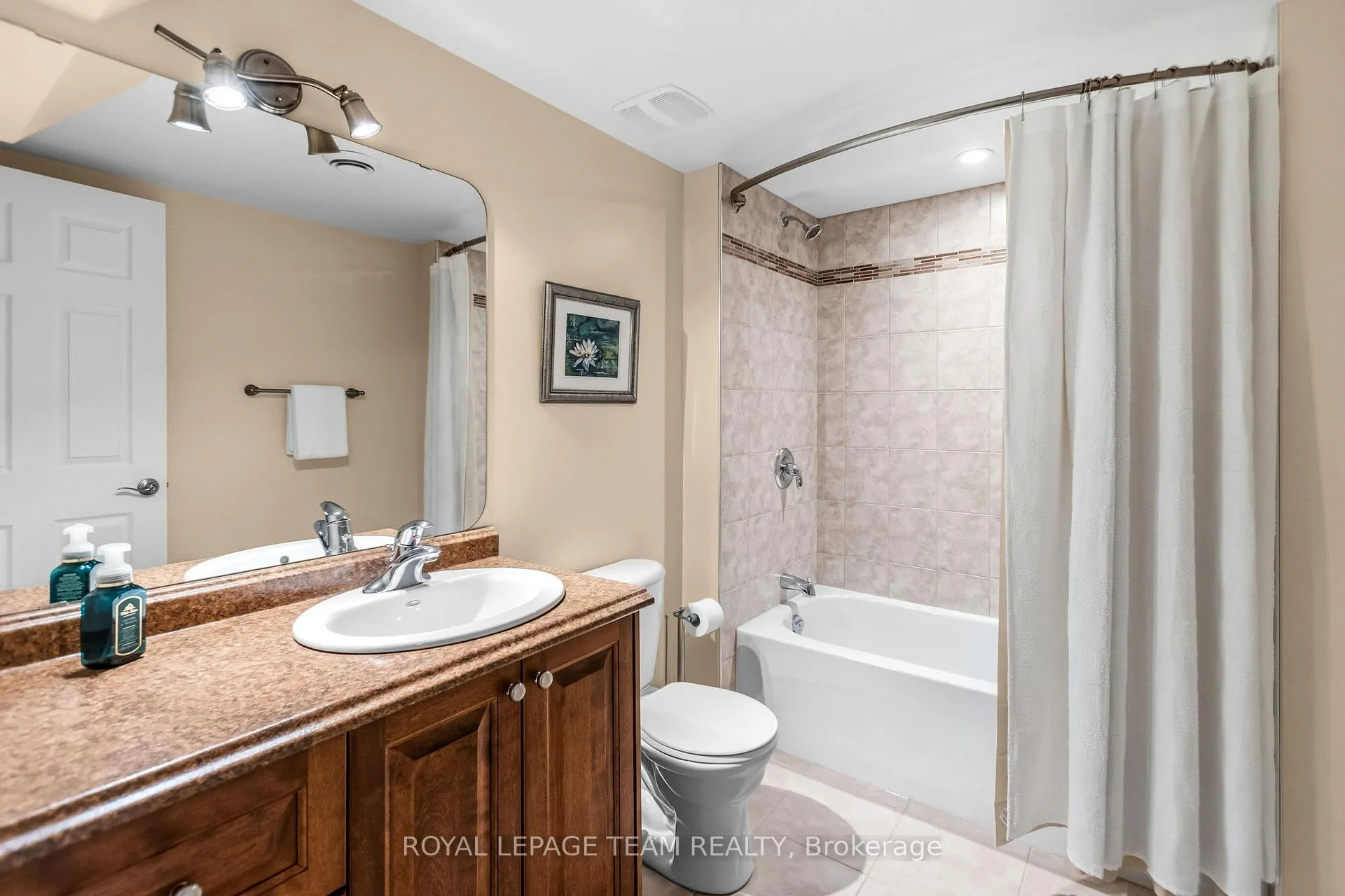 Photo 40 of 6703 Pebble Trail Way, Ottawa, Greely — HOMEH
