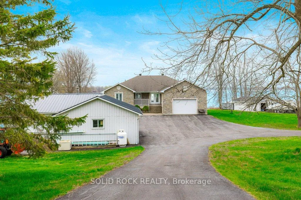 Photo 7 of 19 Gullymeade Road, Edwardsburgh/Cardinal, Edwardsburgh/Cardinal Twp — HOMEH