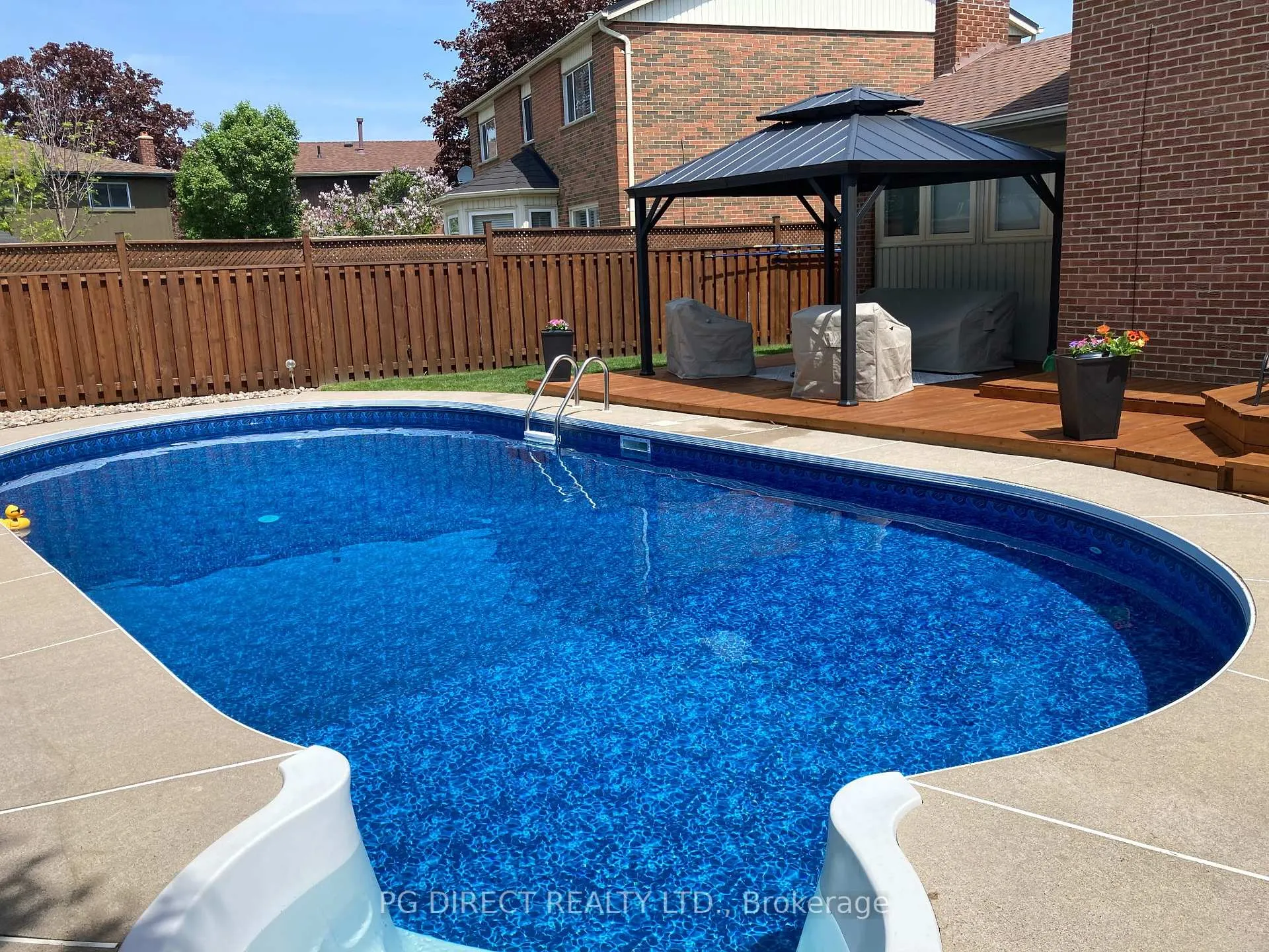 Photo 3 of 245 Michael Boulevard, Whitby, Lynde Creek — HOMEH