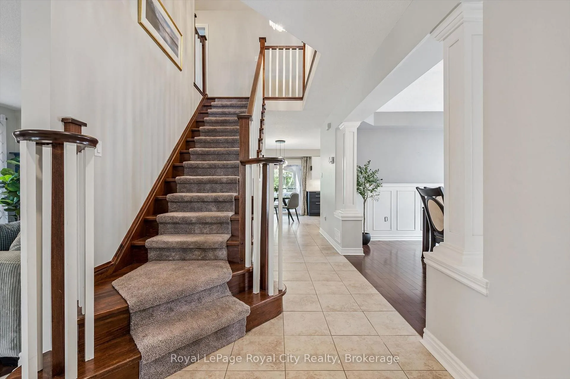 Photo 5 of 110 Baxter Drive, Guelph, Pineridge/Westminster Woods — HOMEH