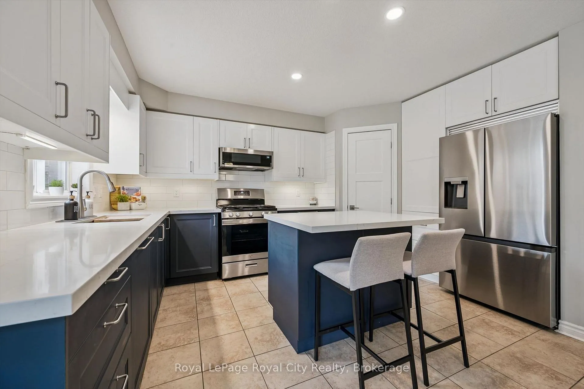 Photo 16 of 110 Baxter Drive, Guelph, Pineridge/Westminster Woods — HOMEH