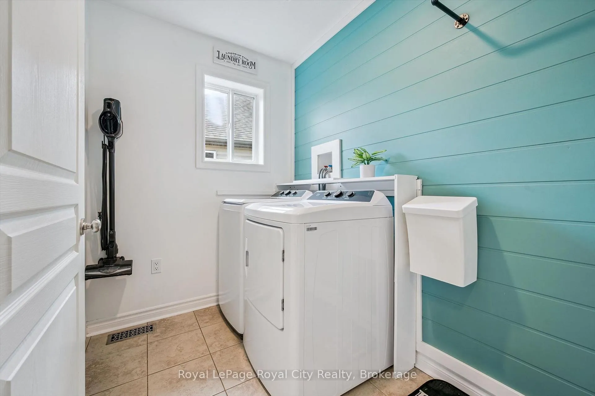 Photo 29 of 110 Baxter Drive, Guelph, Pineridge/Westminster Woods — HOMEH