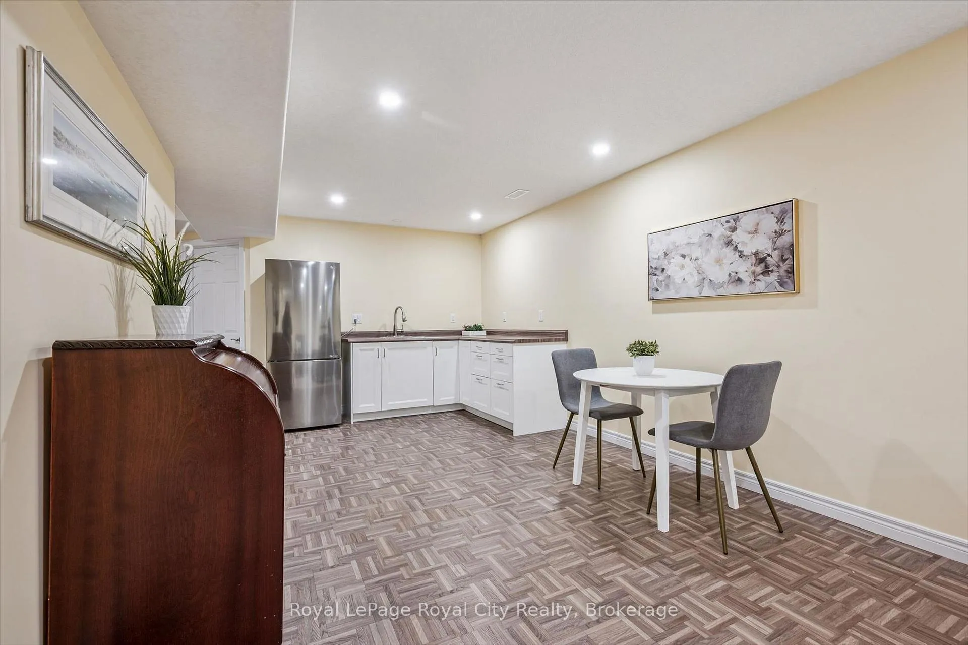 Photo 33 of 110 Baxter Drive, Guelph, Pineridge/Westminster Woods — HOMEH