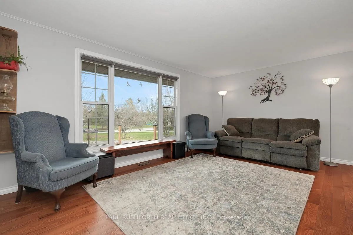 Photo 7 of 250 Poole Street, McNab/Braeside, Mcnab/Braeside Twps — HOMEH