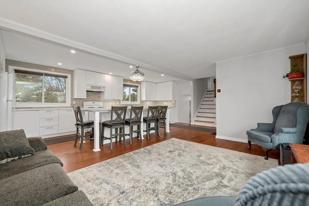 Photo 10 of 250 Poole Street, McNab/Braeside, Mcnab/Braeside Twps — HOMEH