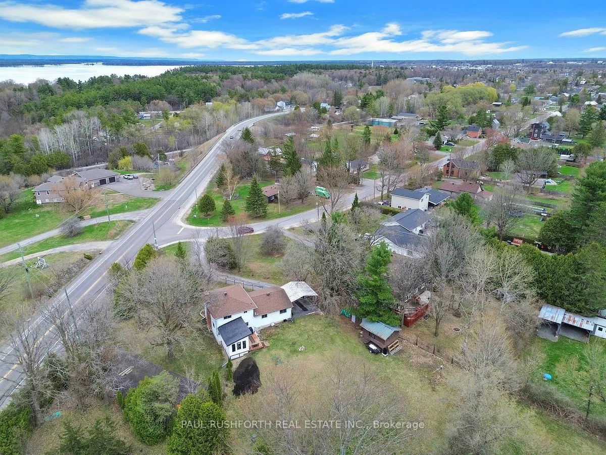 Photo 33 of 250 Poole Street, McNab/Braeside, Mcnab/Braeside Twps — HOMEH