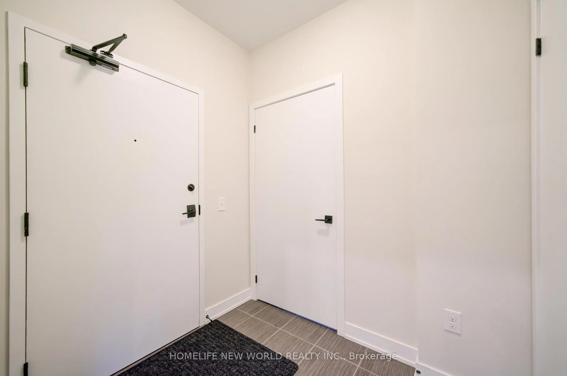 Photo 6 of Unit 603, 5 Chef Lane, Barrie, Rural Barrie Southeast — HOMEH