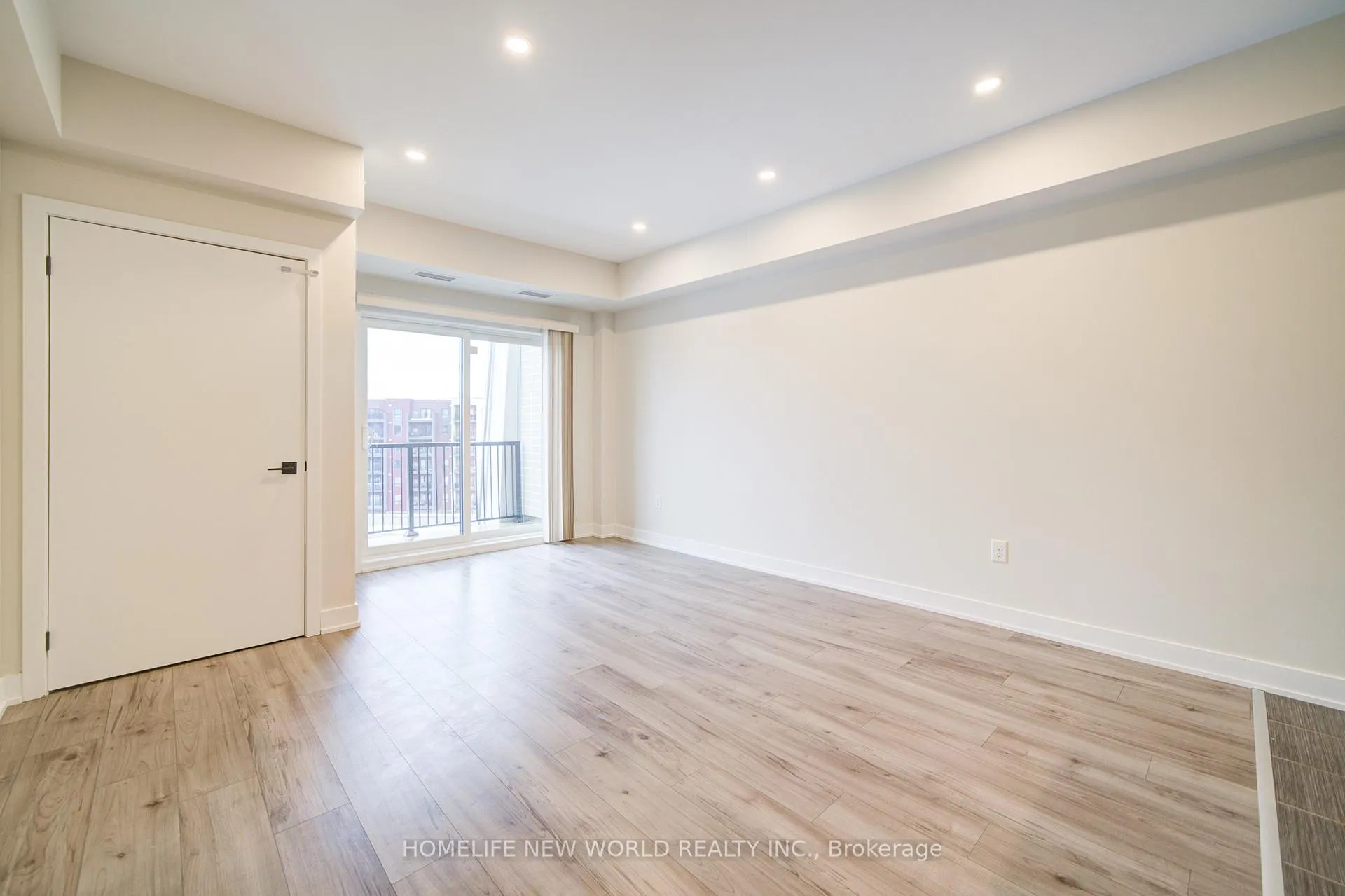 Photo 9 of Unit 603, 5 Chef Lane, Barrie, Rural Barrie Southeast — HOMEH