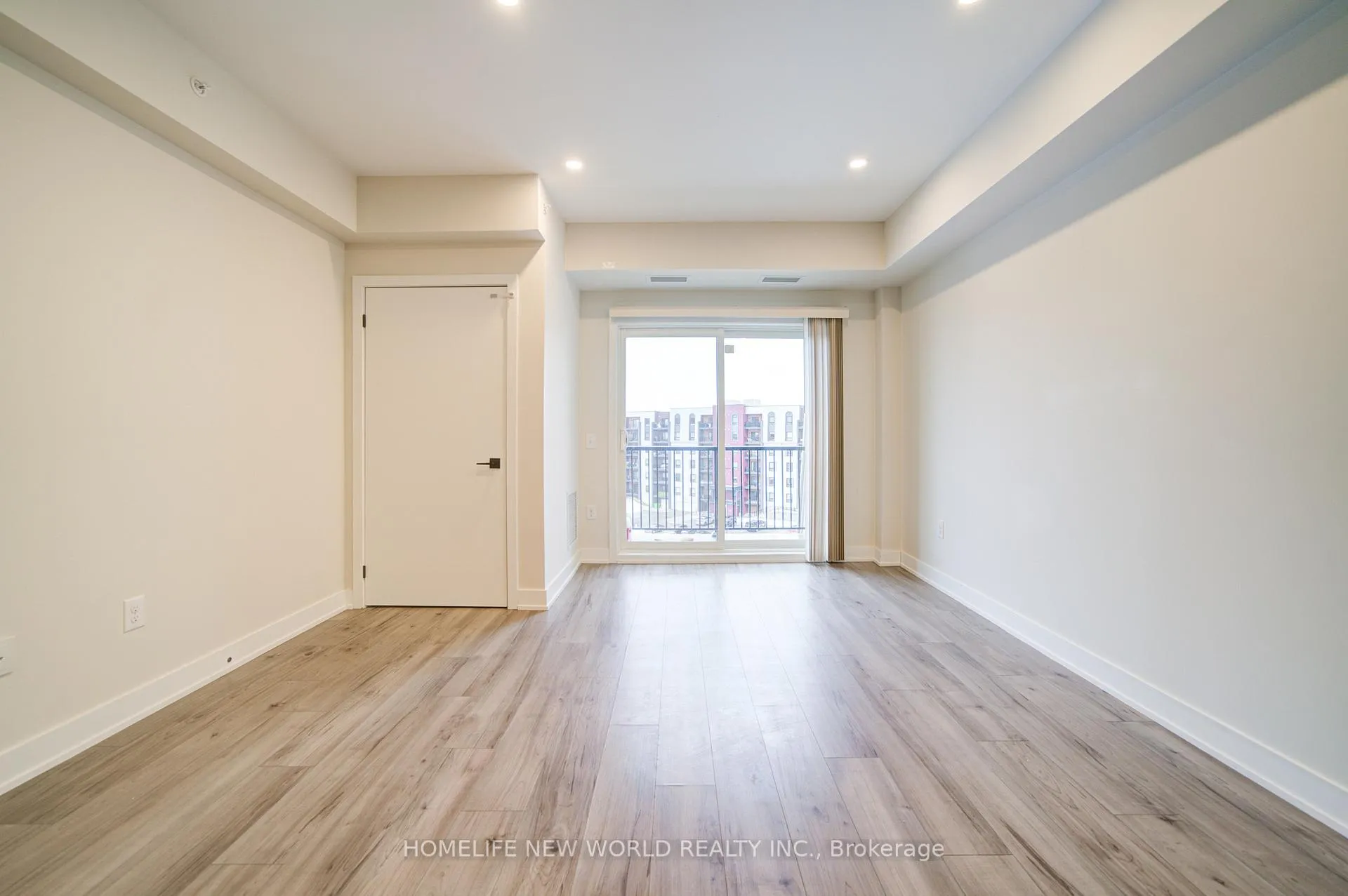 Photo 12 of Unit 603, 5 Chef Lane, Barrie, Rural Barrie Southeast — HOMEH