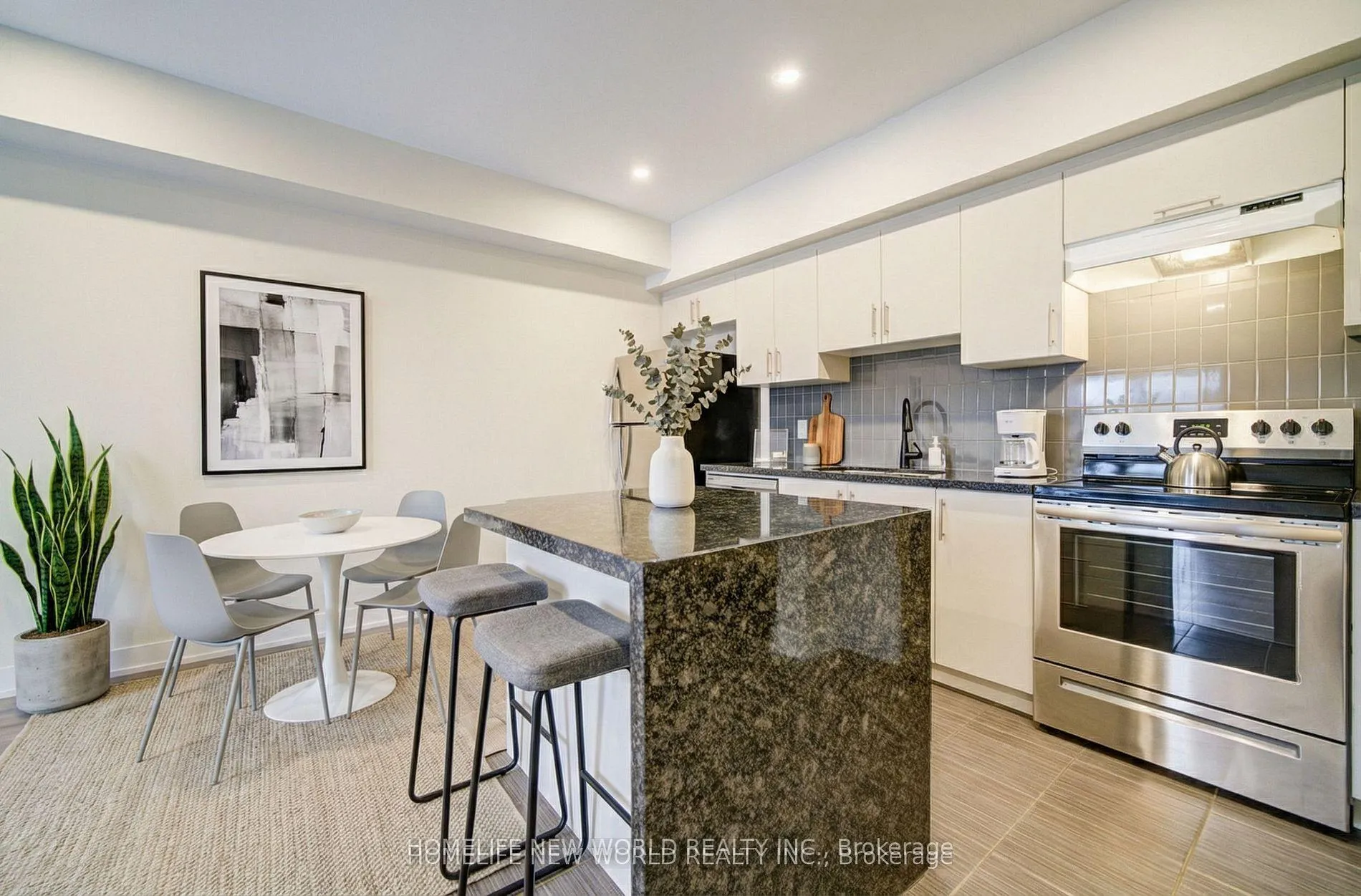 Photo 14 of Unit 603, 5 Chef Lane, Barrie, Rural Barrie Southeast — HOMEH
