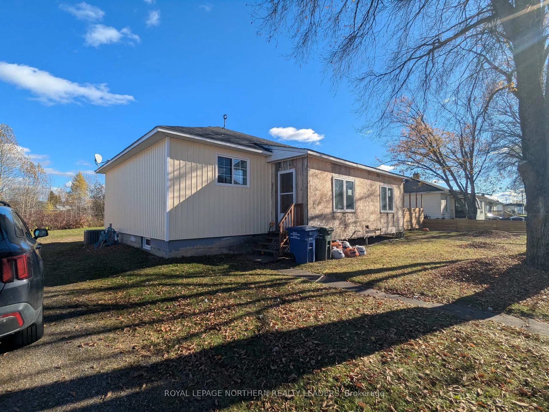 Photo 2 of 59 Fourth Street, Smooth Rock Falls, SRF — HOMEH