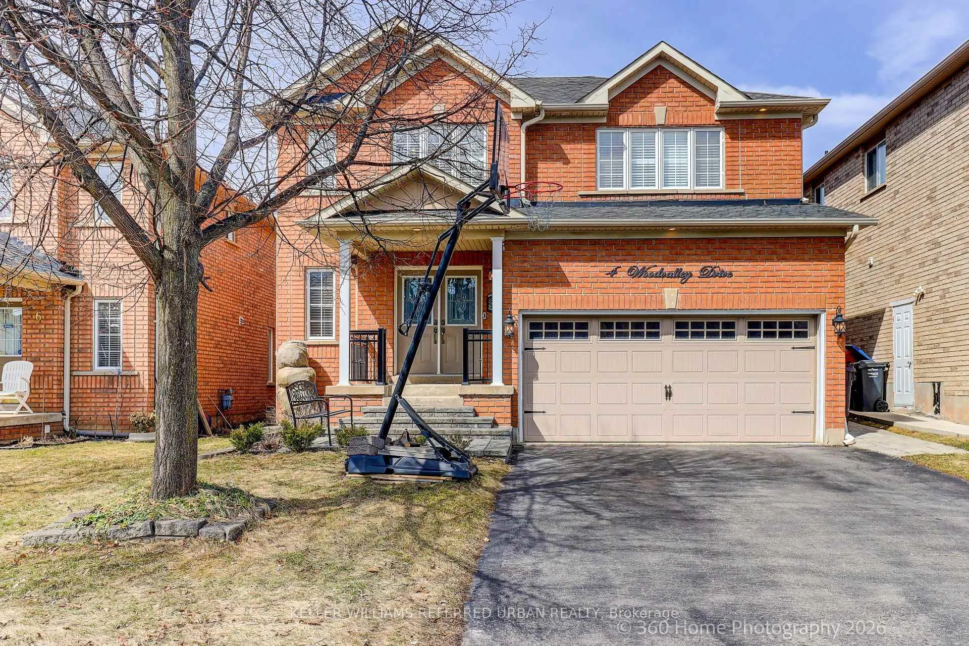 Photo 1 of 4 Woodvalley Drive, Brampton, Fletcher's Meadow — HOMEH