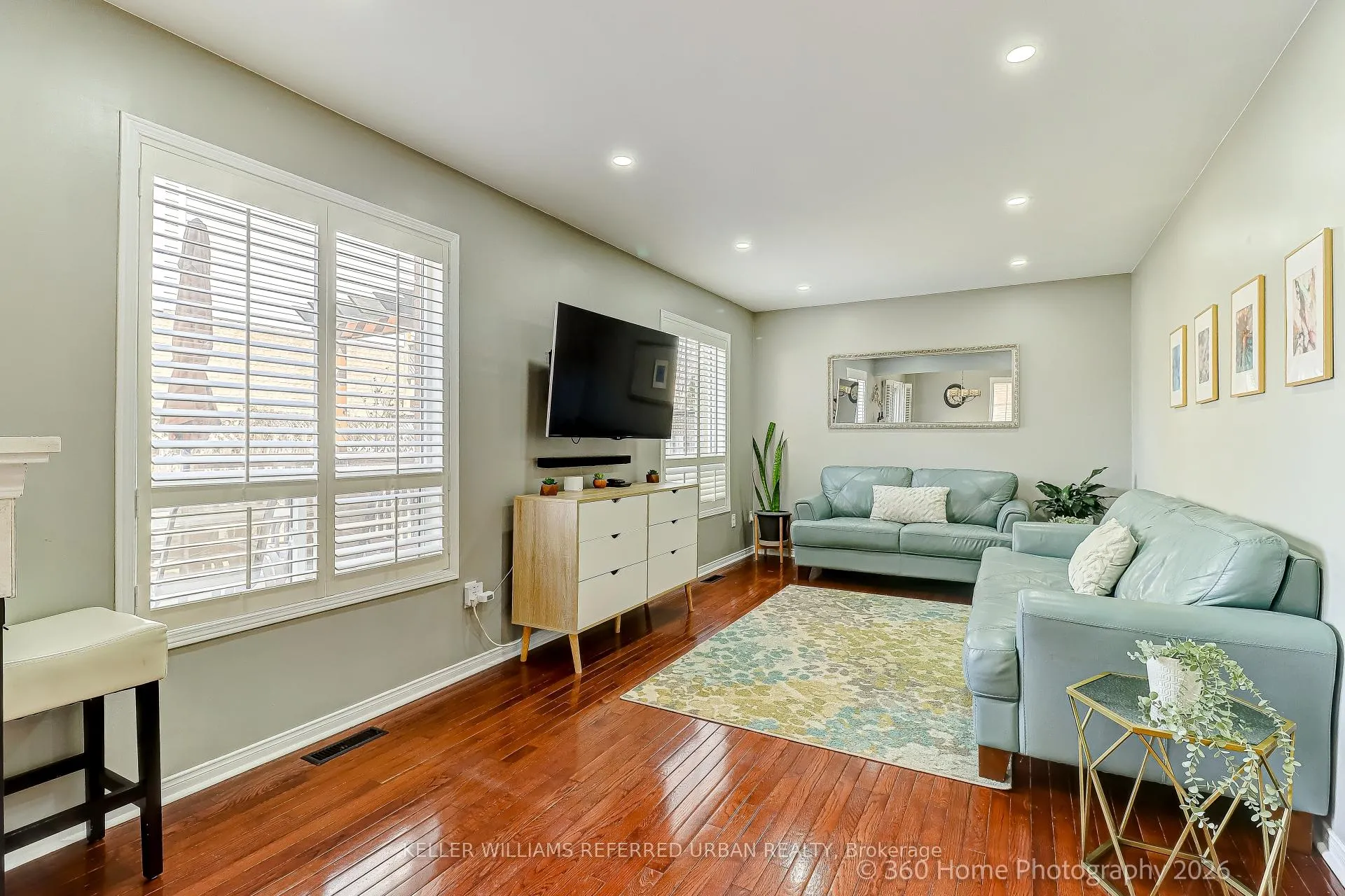 Photo 4 of 4 Woodvalley Drive, Brampton, Fletcher's Meadow — HOMEH
