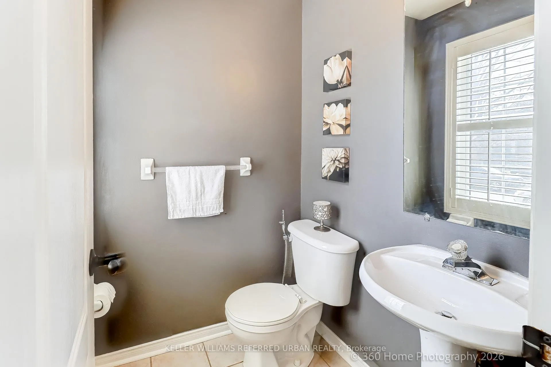 Photo 11 of 4 Woodvalley Drive, Brampton, Fletcher's Meadow — HOMEH