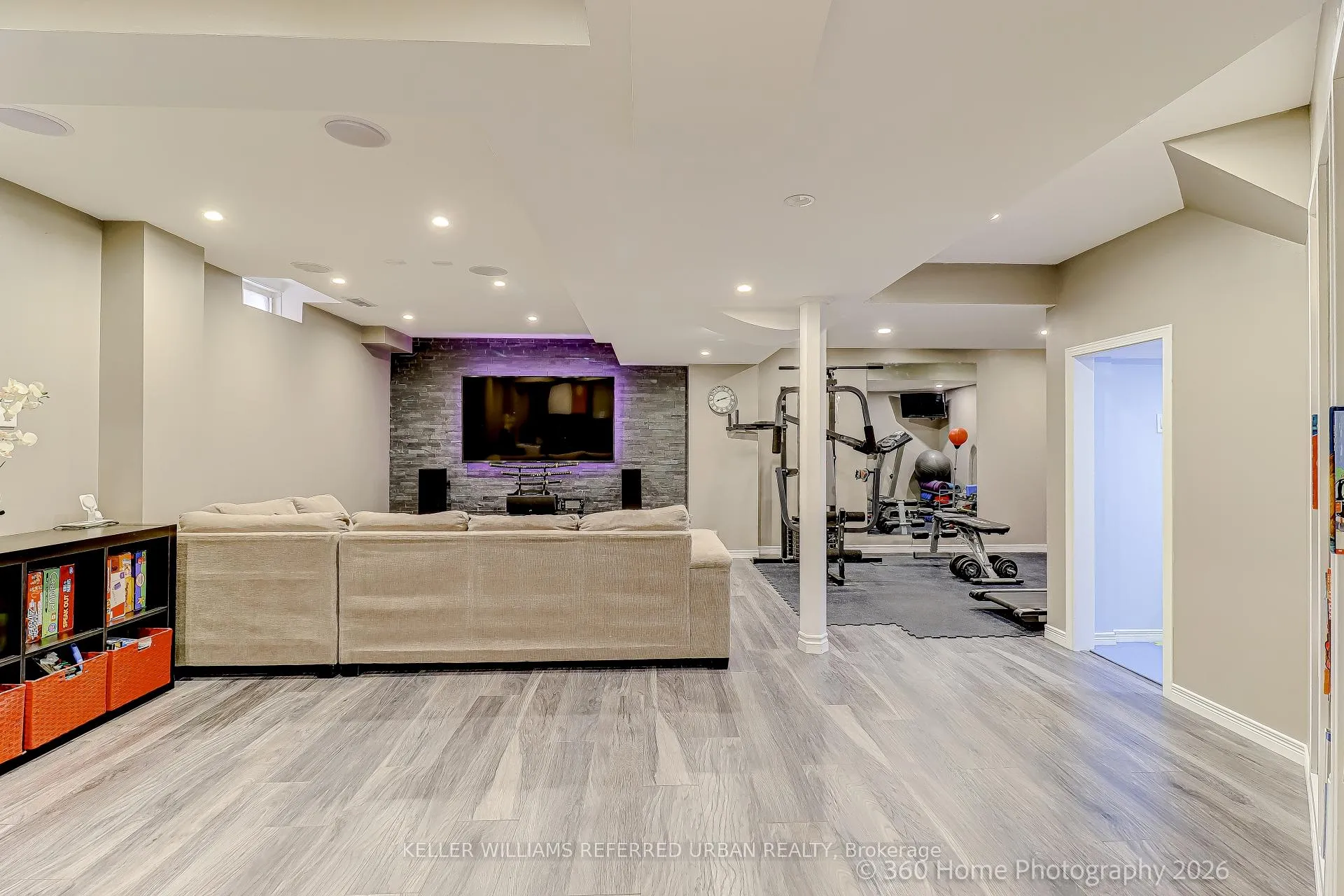 Photo 24 of 4 Woodvalley Drive, Brampton, Fletcher's Meadow — HOMEH