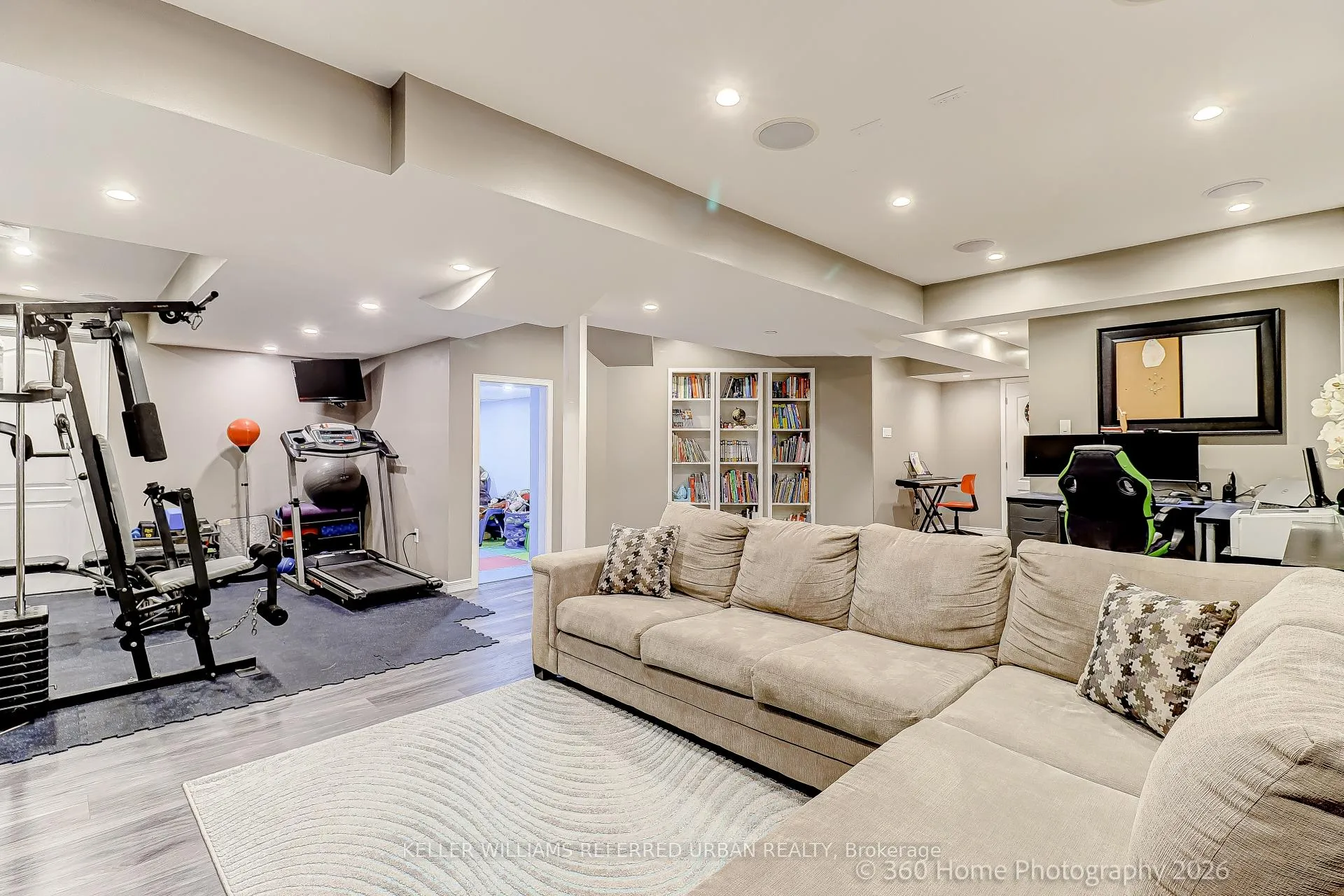 Photo 31 of 4 Woodvalley Drive, Brampton, Fletcher's Meadow — HOMEH