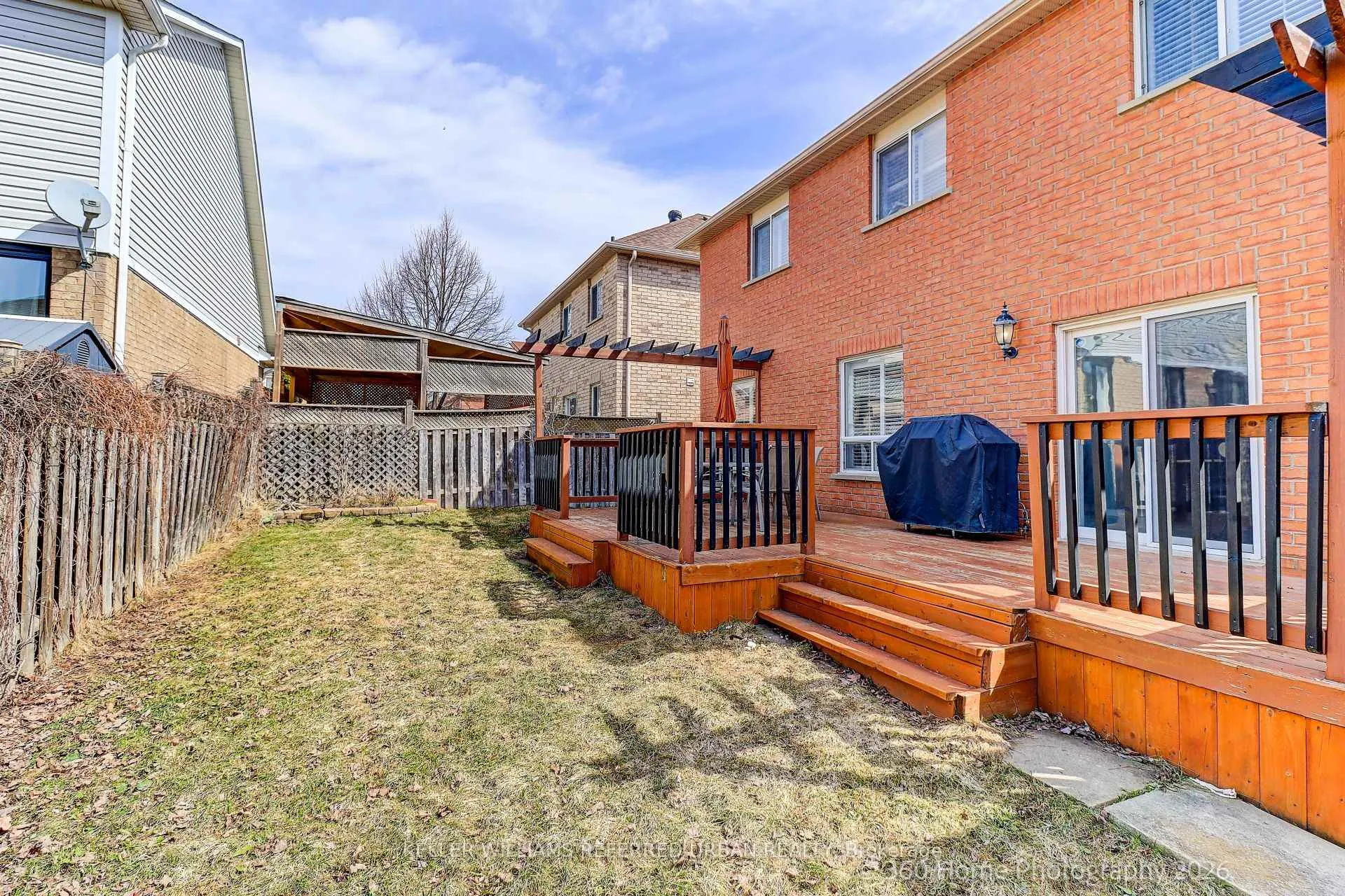 Photo 33 of 4 Woodvalley Drive, Brampton, Fletcher's Meadow — HOMEH