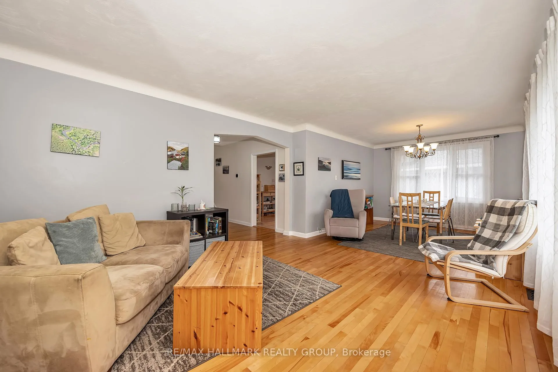 Photo 8 of 735 Chapman Boulevard, Ottawa, Elmvale Acres — HOMEH