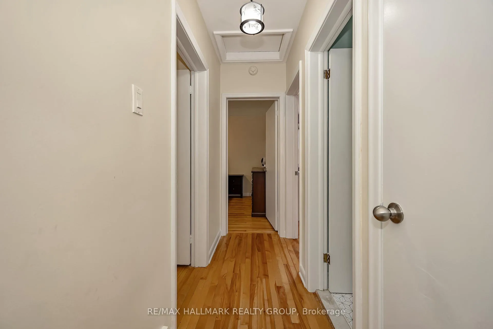 Photo 17 of 735 Chapman Boulevard, Ottawa, Elmvale Acres — HOMEH