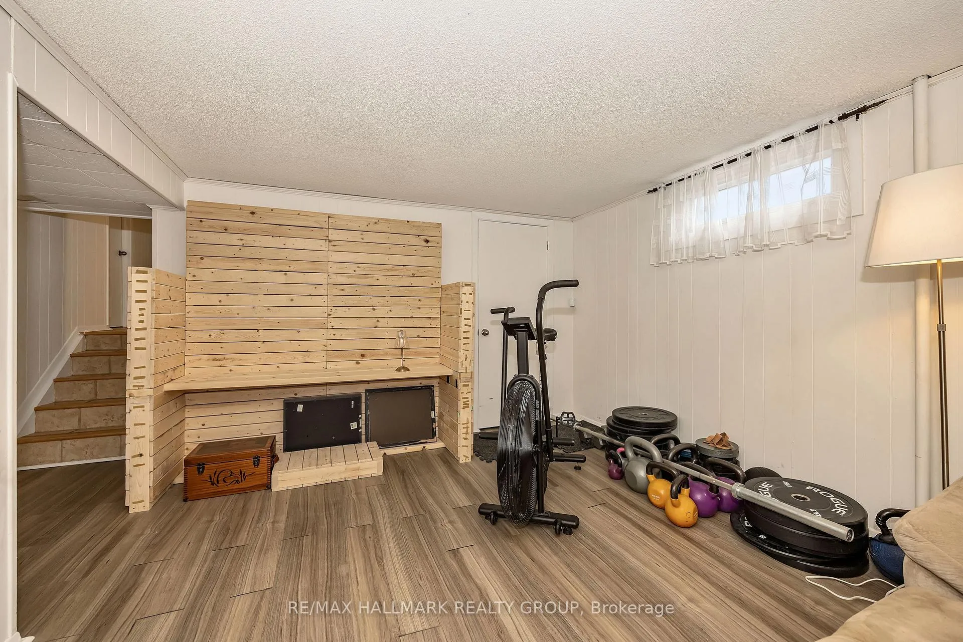 Photo 28 of 735 Chapman Boulevard, Ottawa, Elmvale Acres — HOMEH