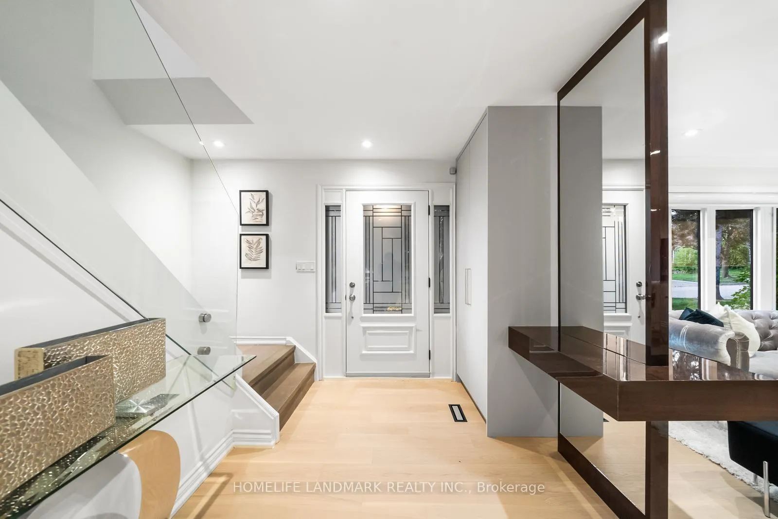 Photo 5 of 11 Jondan Crescent, Markham, Royal Orchard — HOMEH