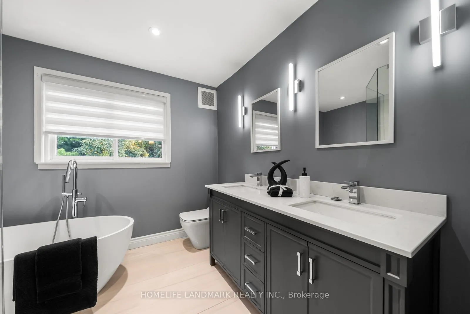 Photo 27 of 11 Jondan Crescent, Markham, Royal Orchard — HOMEH