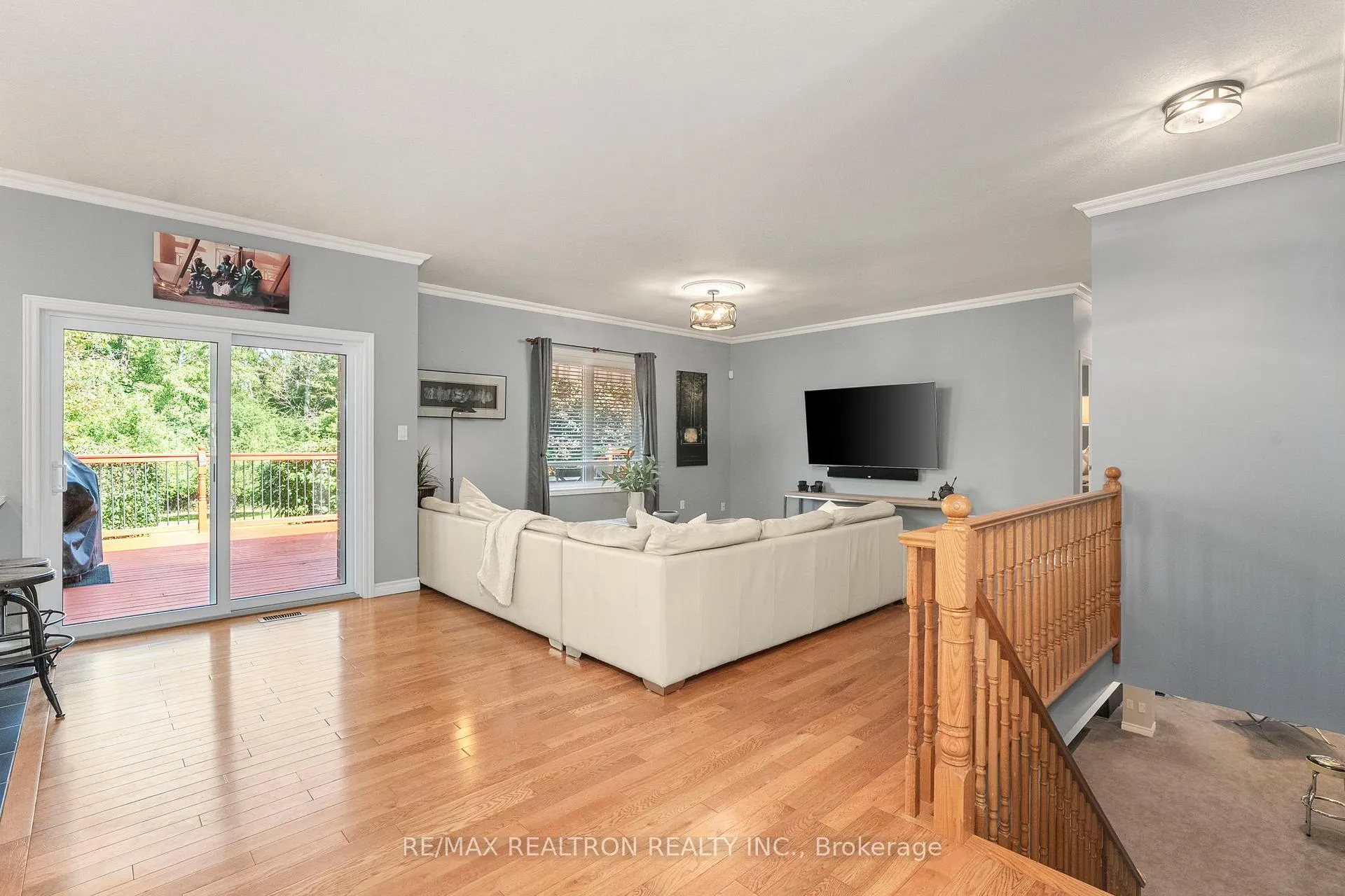 Photo 6 of 61 Broadview Street, Collingwood — HOMEH