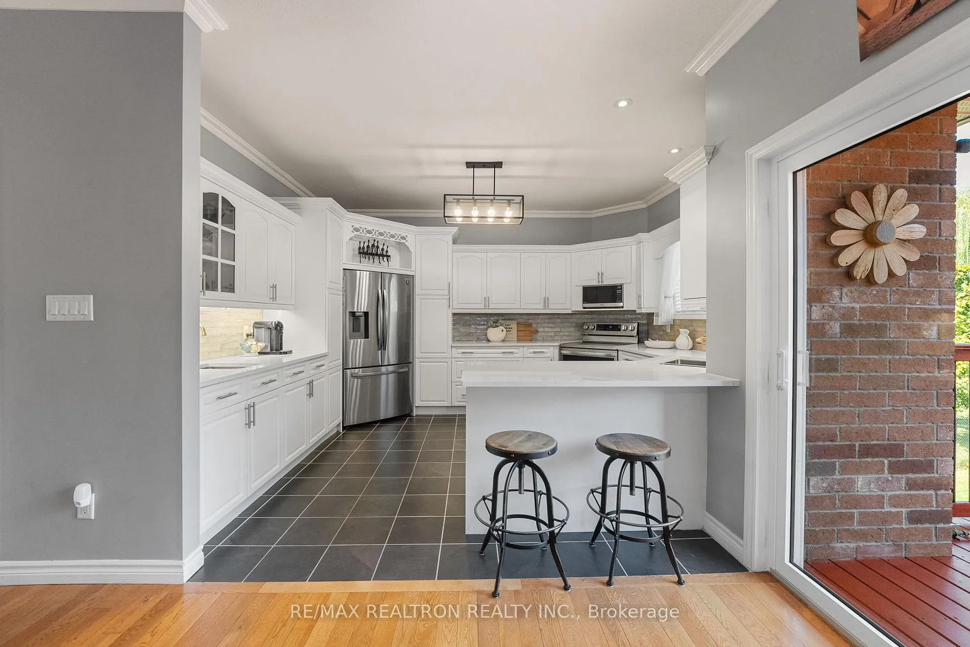 Photo 14 of 61 Broadview Street, Collingwood — HOMEH