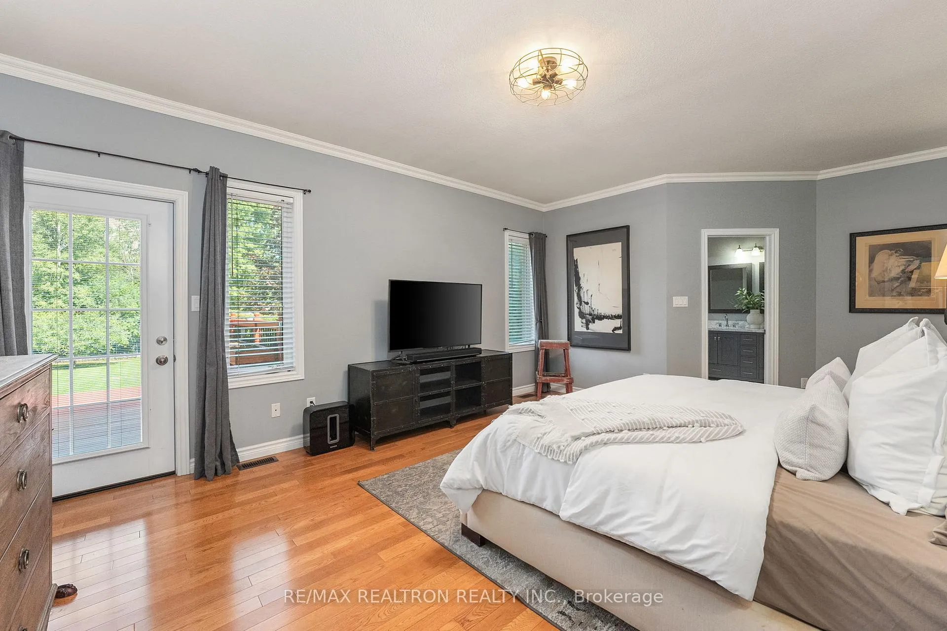 Photo 24 of 61 Broadview Street, Collingwood — HOMEH