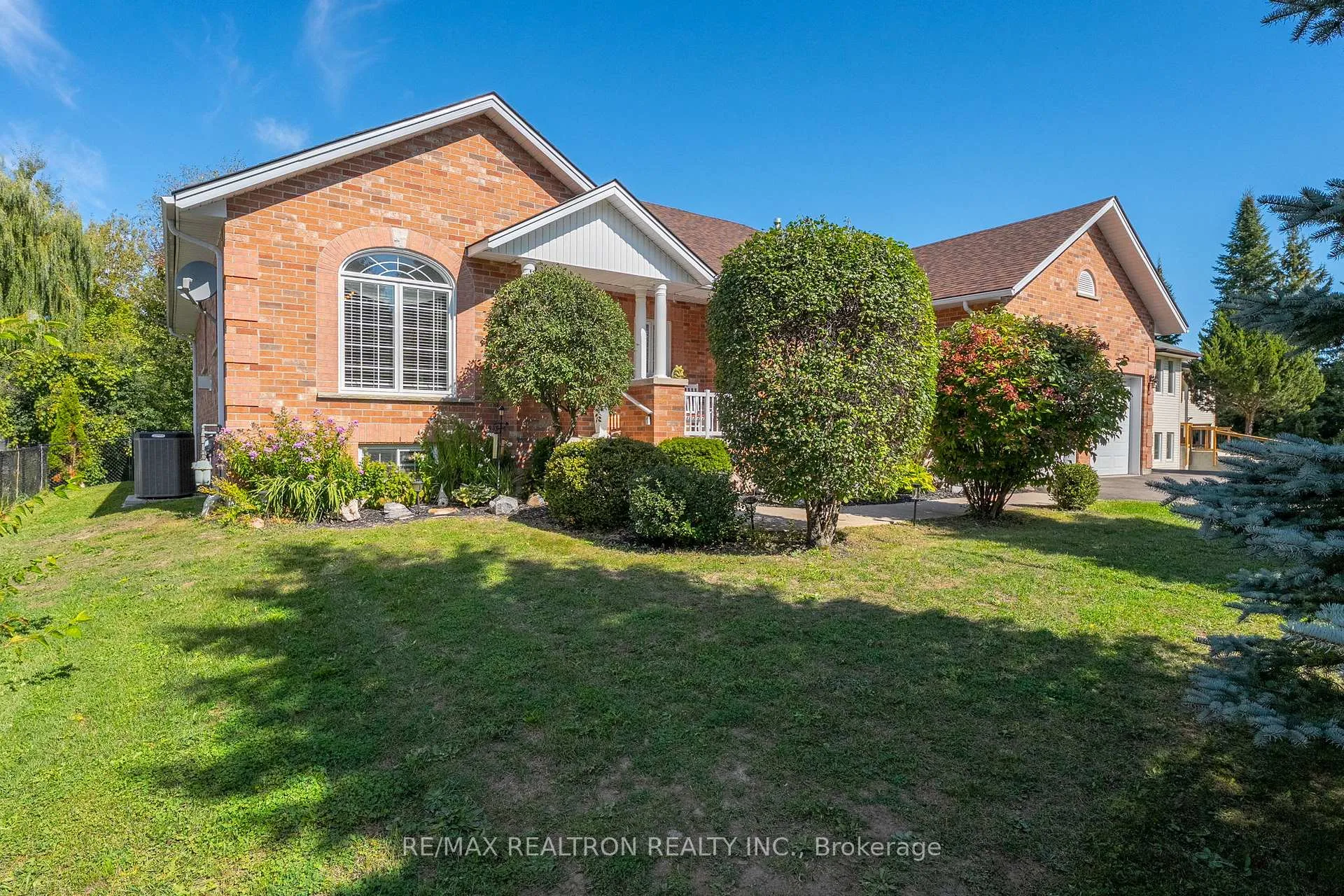 Photo 45 of 61 Broadview Street, Collingwood — HOMEH