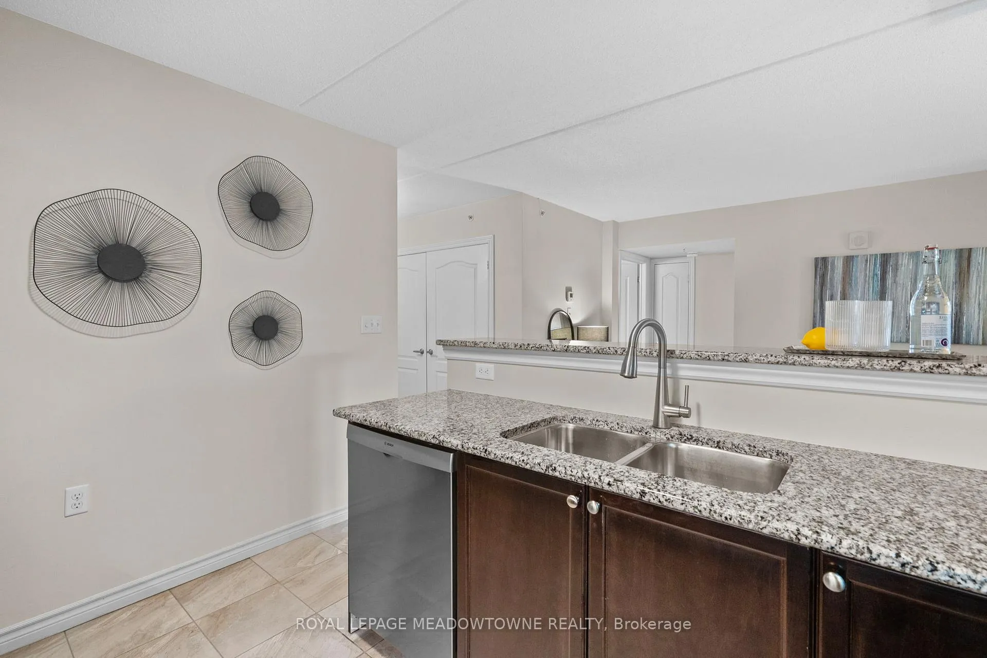 Photo 8 of Unit 310, 1470 Main Street E, Milton, Dempsey — HOMEH