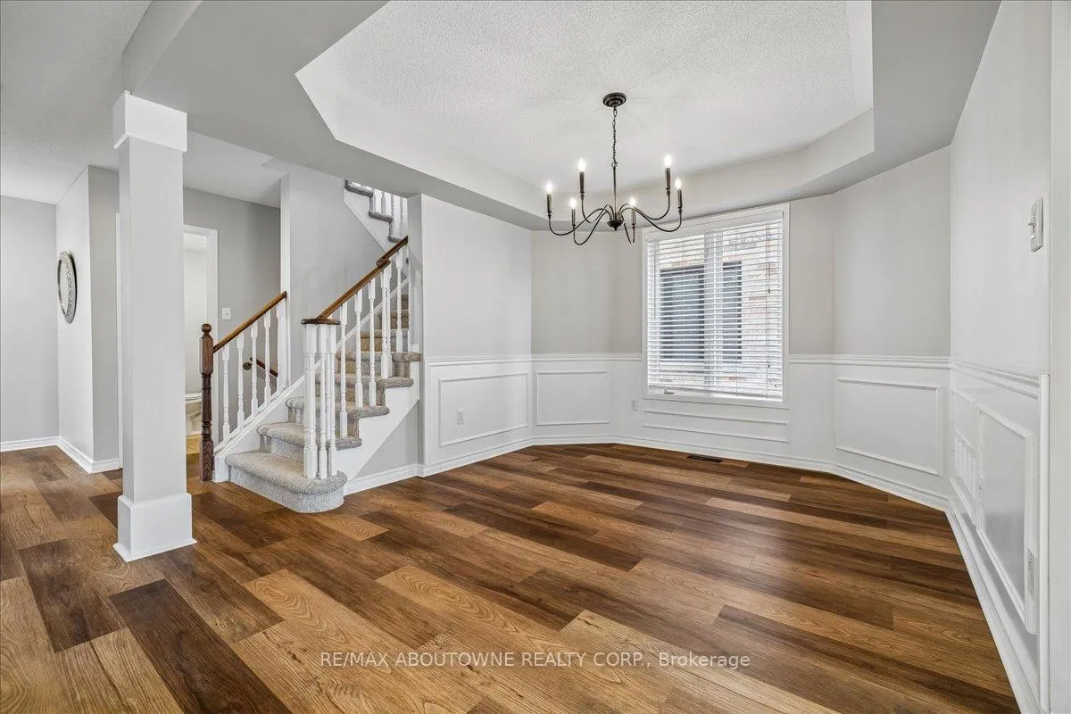 Photo 10 of 260 Wembley Road, Oakville, River Oaks — HOMEH
