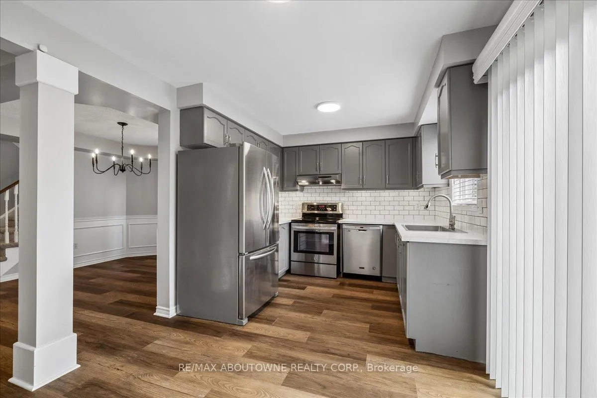 Photo 15 of 260 Wembley Road, Oakville, River Oaks — HOMEH