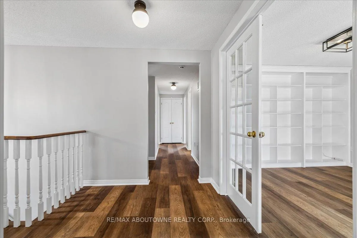 Photo 19 of 260 Wembley Road, Oakville, River Oaks — HOMEH