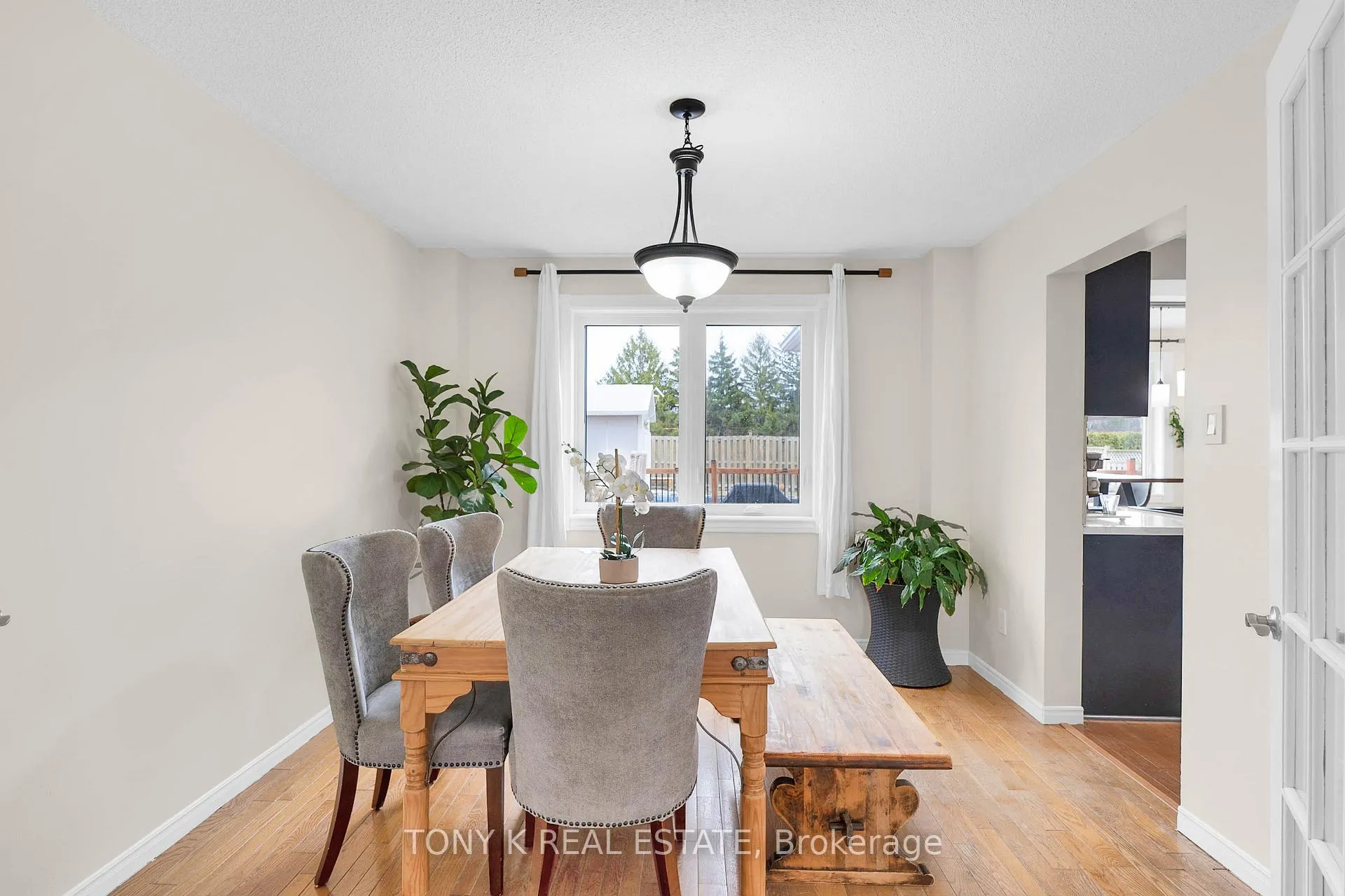 Photo 3 of 27 Ingleborough Drive, Whitby, Blue Grass Meadows — HOMEH