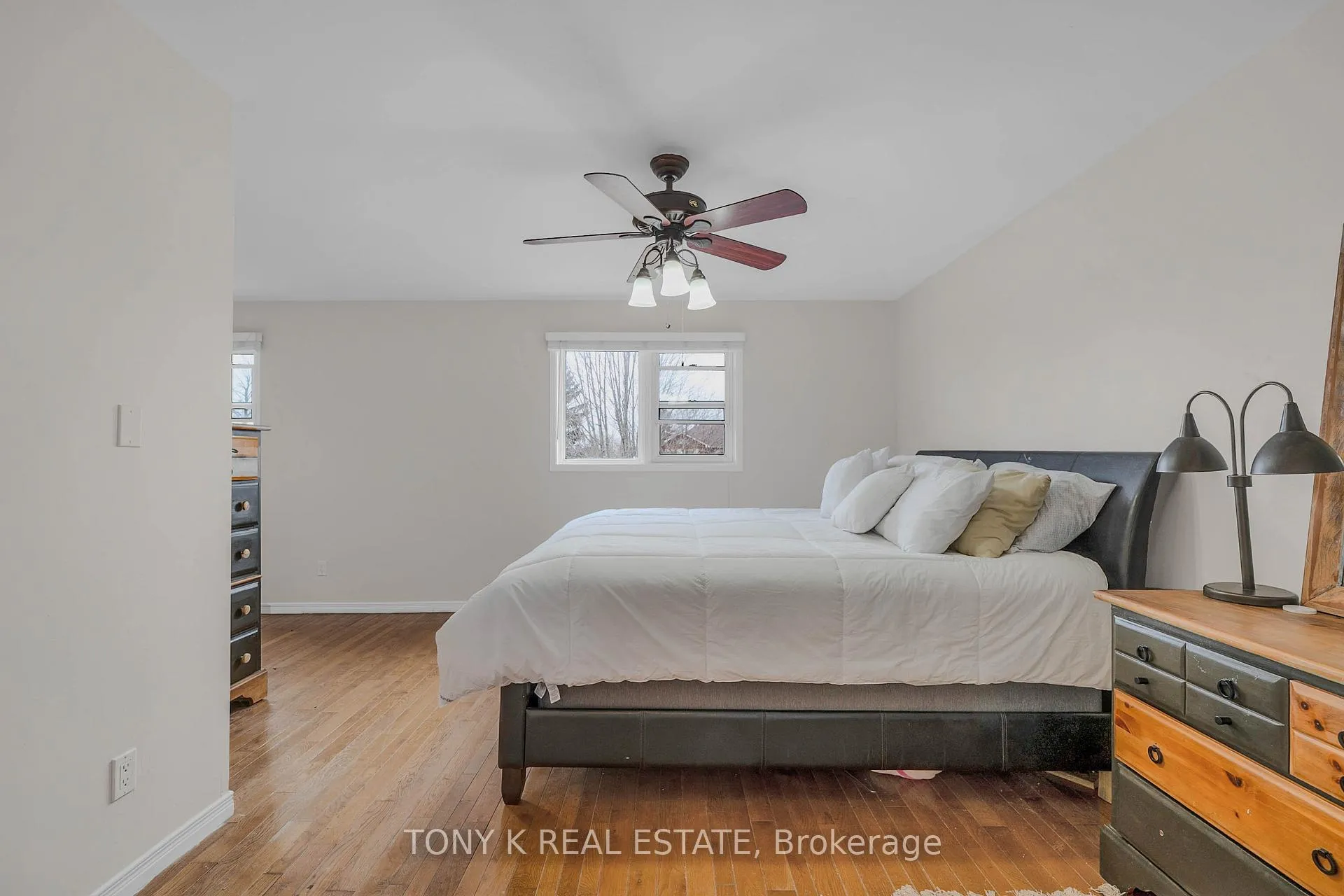 Photo 9 of 27 Ingleborough Drive, Whitby, Blue Grass Meadows — HOMEH