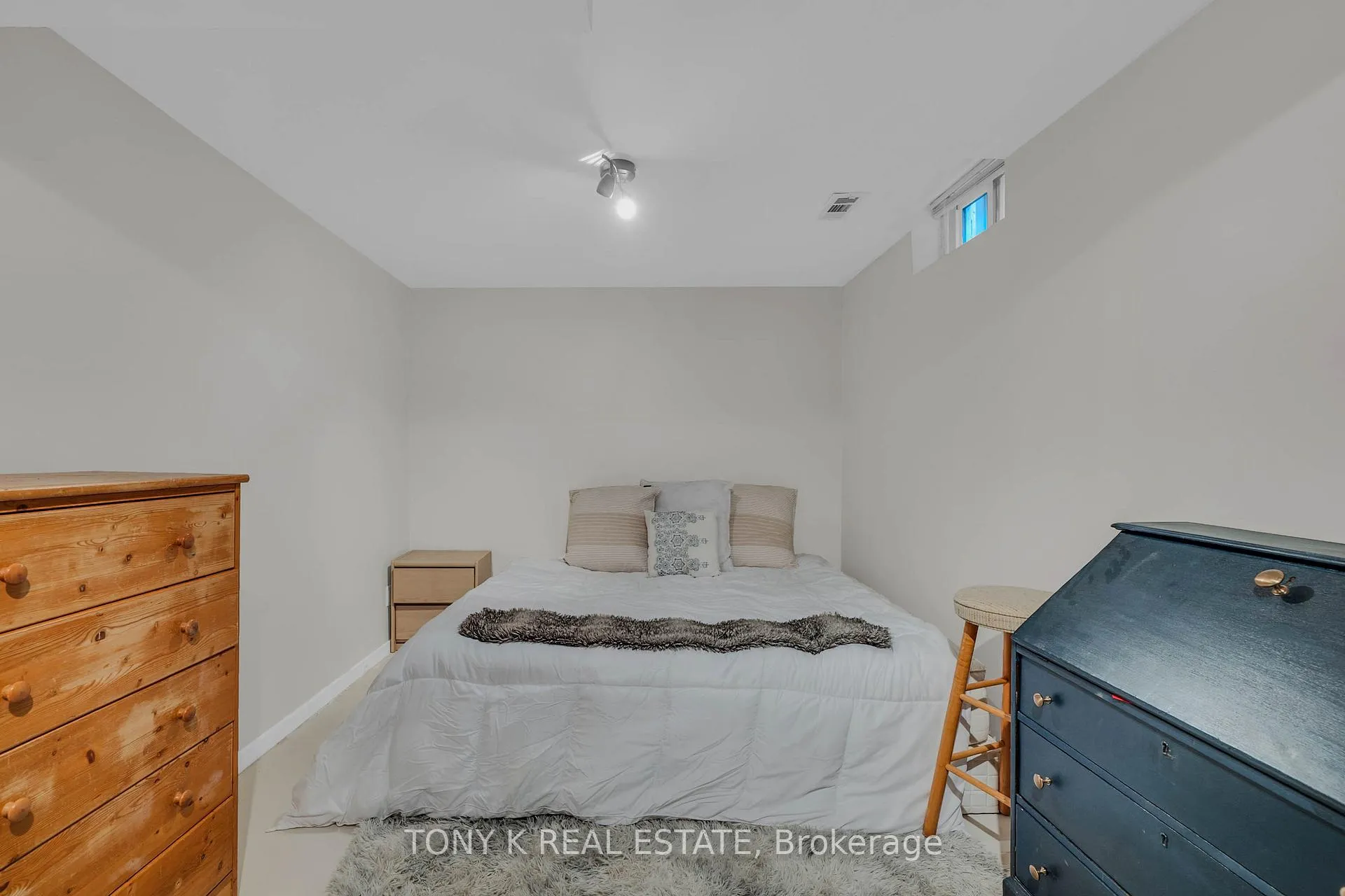 Photo 17 of 27 Ingleborough Drive, Whitby, Blue Grass Meadows — HOMEH