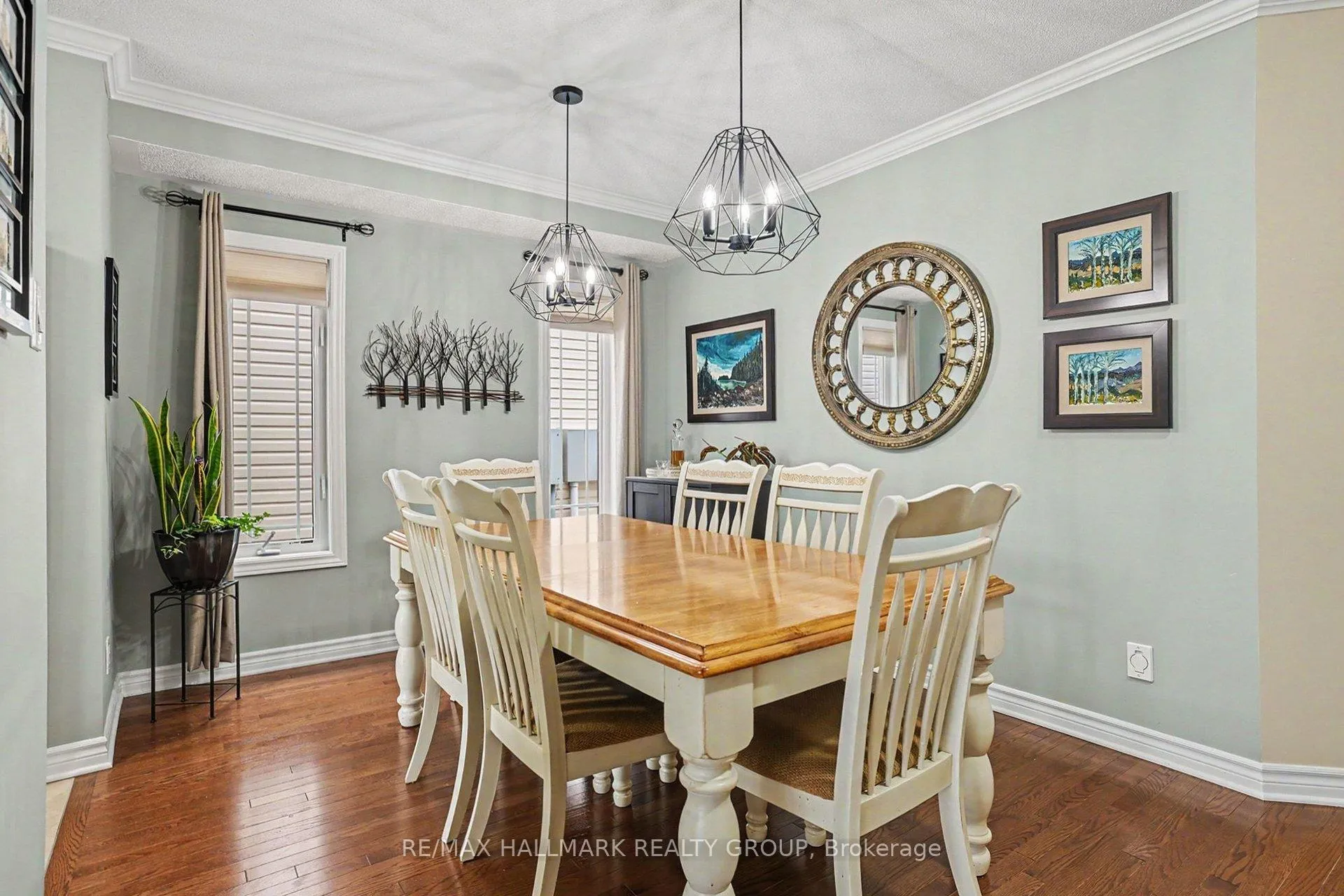 Photo 4 of 217 Gossamer Street, Ottawa, Mer Bleue/Bradley Estates/Anderson Park — HOMEH