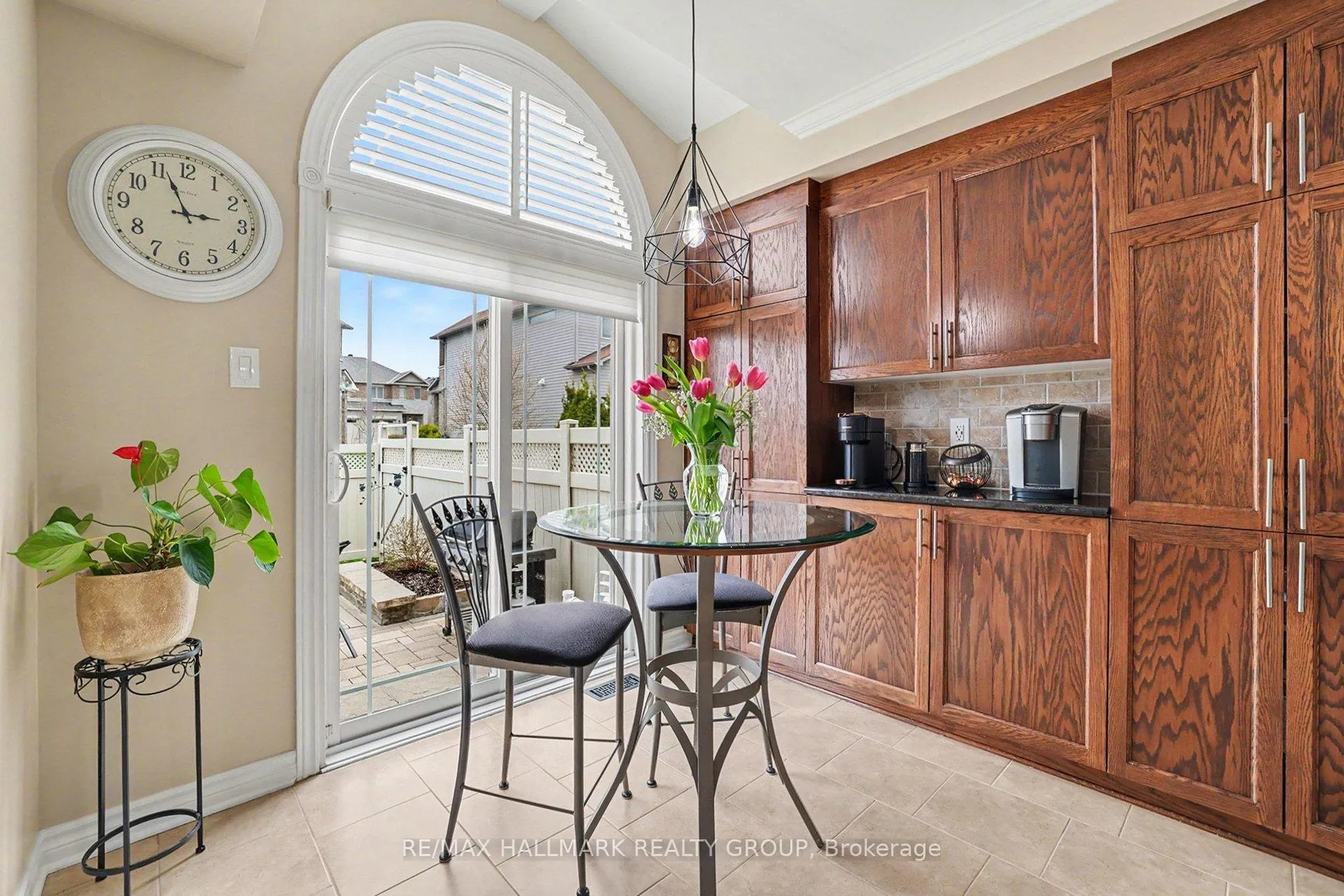 Photo 10 of 217 Gossamer Street, Ottawa, Mer Bleue/Bradley Estates/Anderson Park — HOMEH