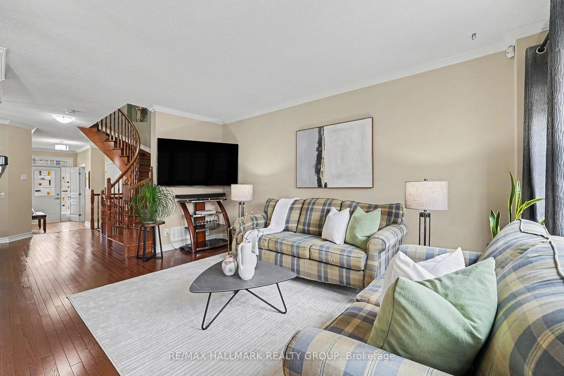 Photo 13 of 217 Gossamer Street, Ottawa, Mer Bleue/Bradley Estates/Anderson Park — HOMEH