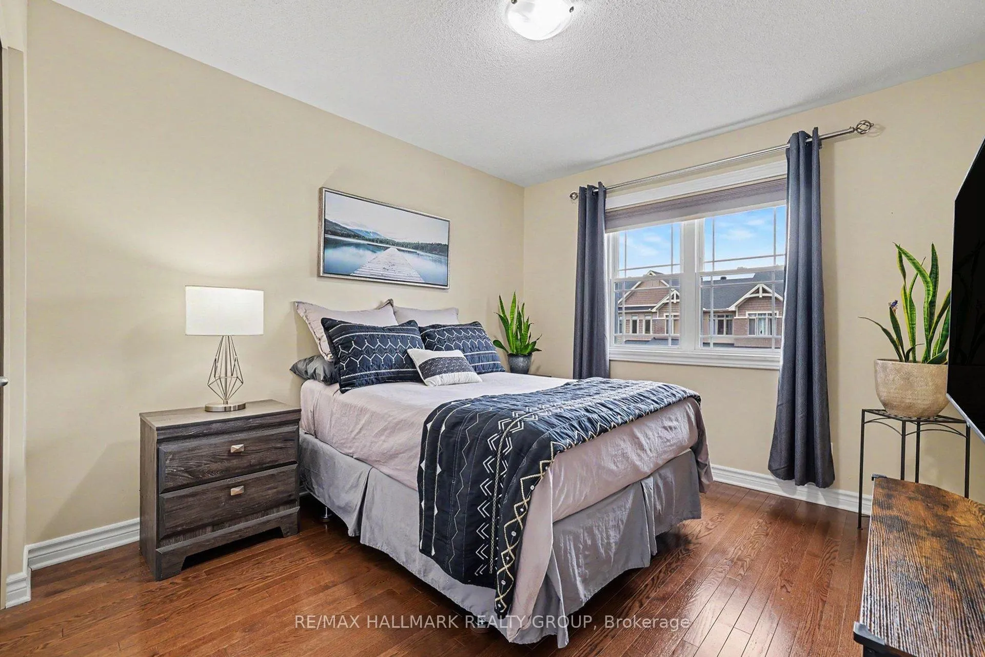 Photo 22 of 217 Gossamer Street, Ottawa, Mer Bleue/Bradley Estates/Anderson Park — HOMEH