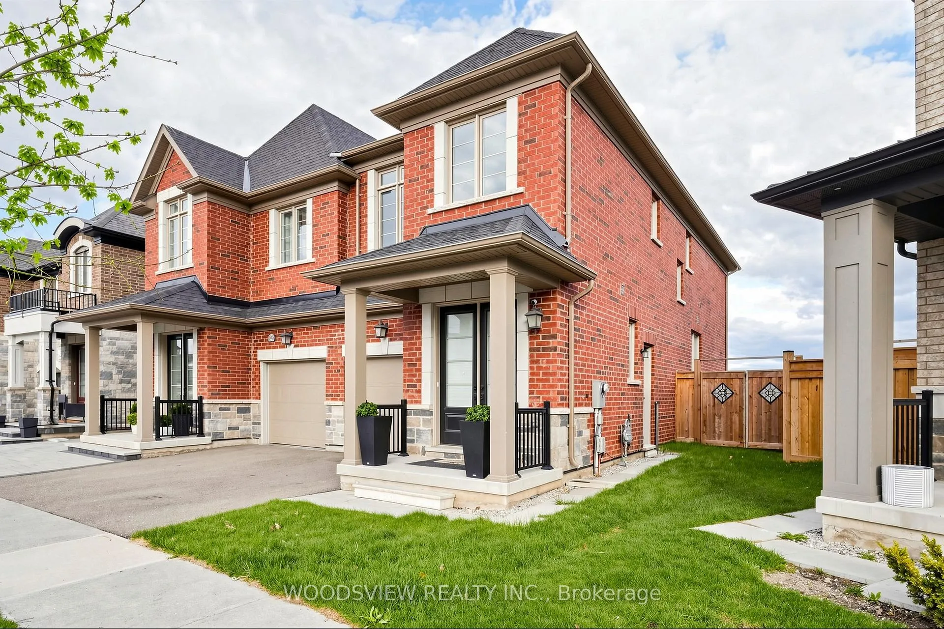 Photo 2 of 1366 Clarriage Court, Milton, Ford — HOMEH