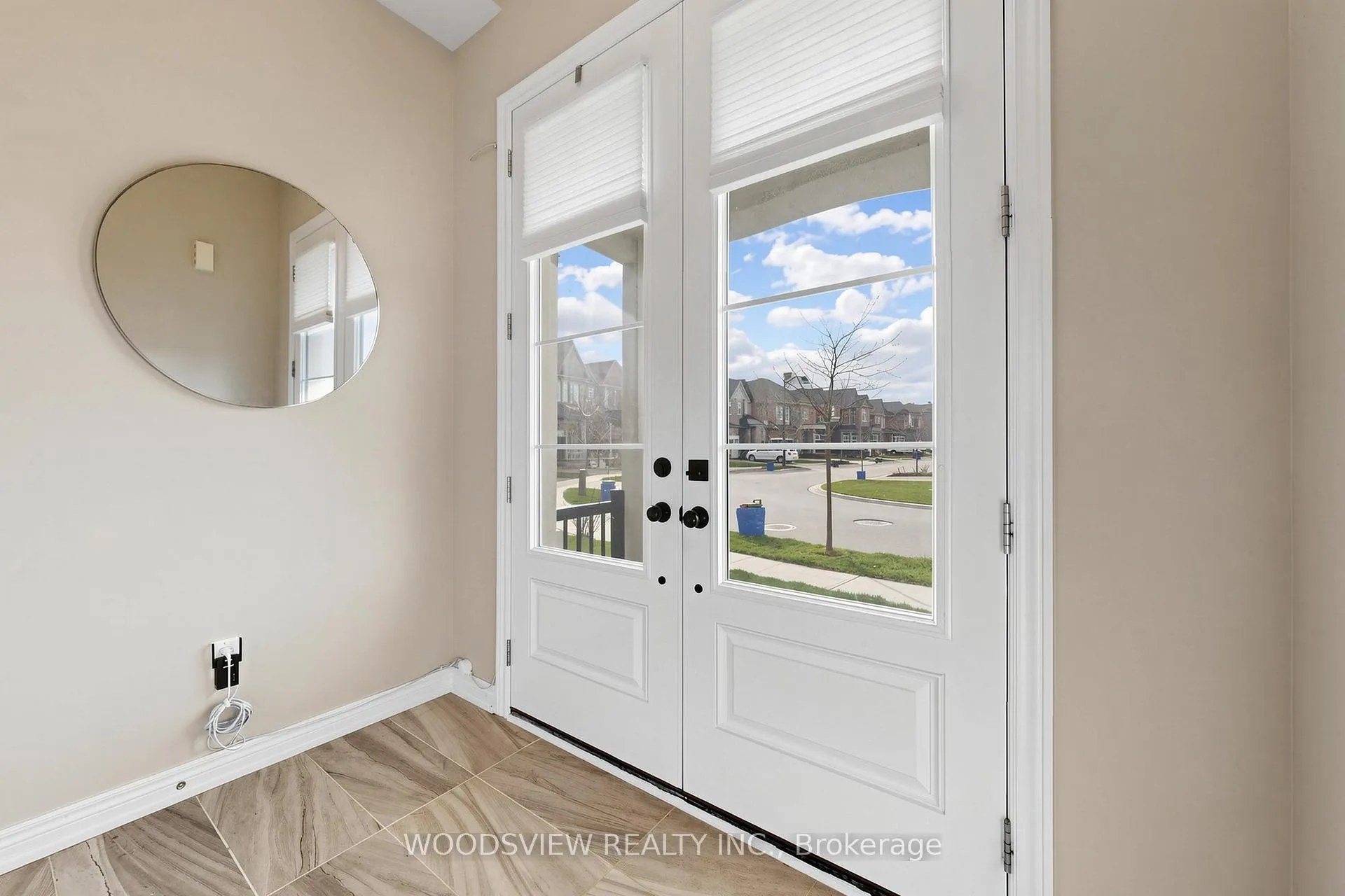 Photo 4 of 1366 Clarriage Court, Milton, Ford — HOMEH