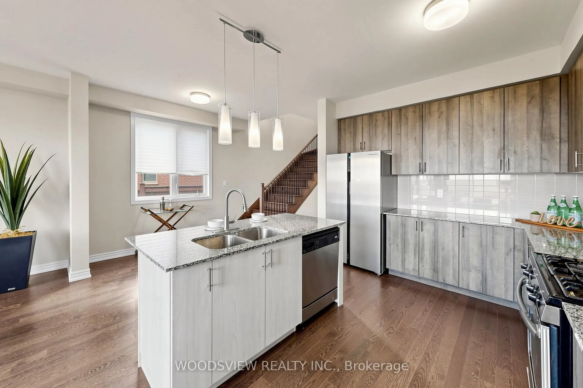 Photo 7 of 1366 Clarriage Court, Milton, Ford — HOMEH
