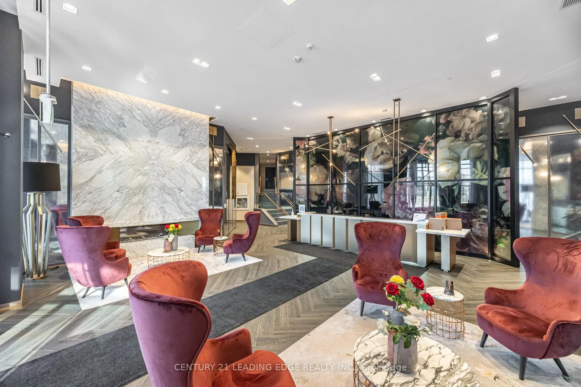 Front of Unit 317, 405 Dundas Street W