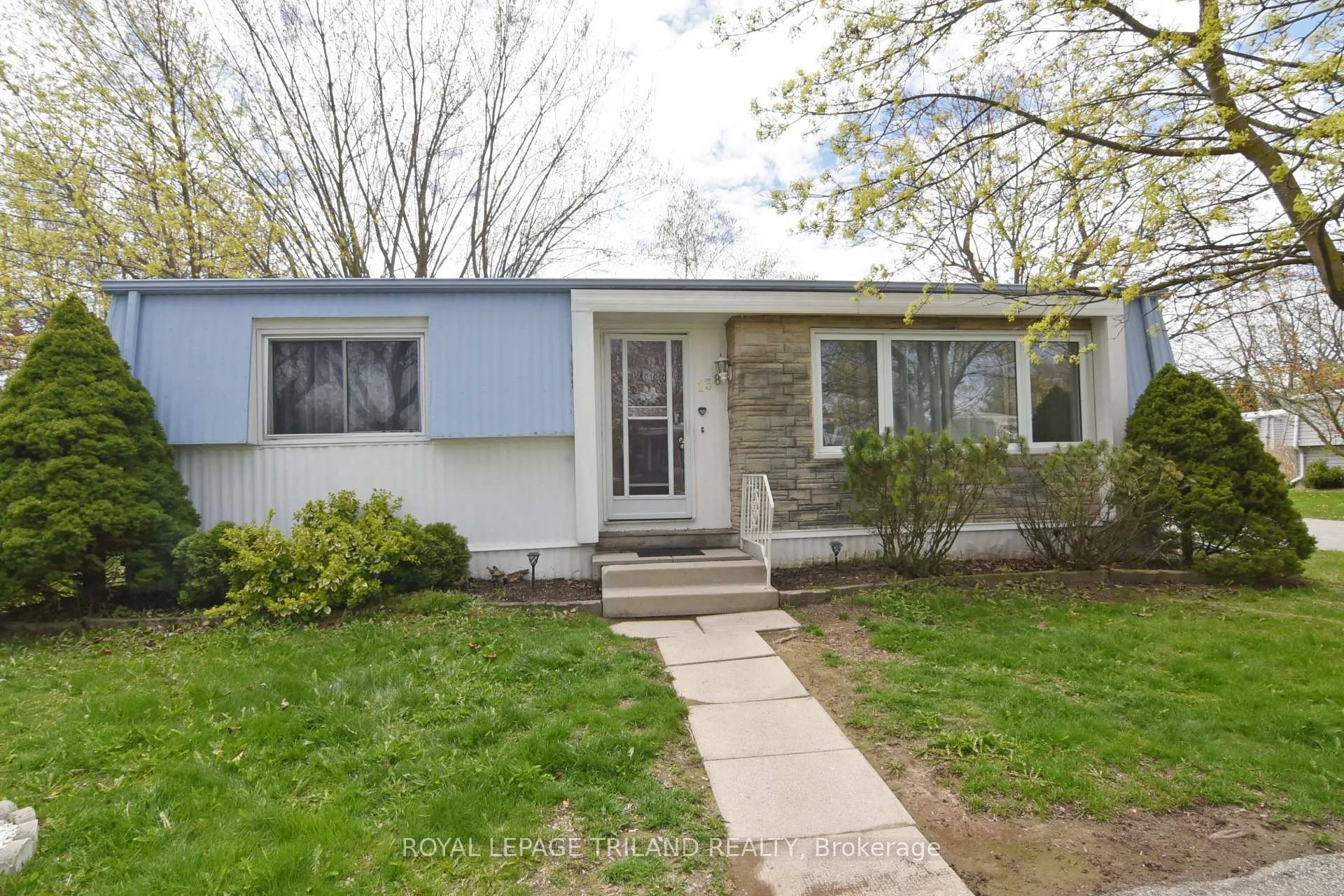Photo 2 of 138 Pebble Beach Parkway, South Huron, Stephen — HOMEH
