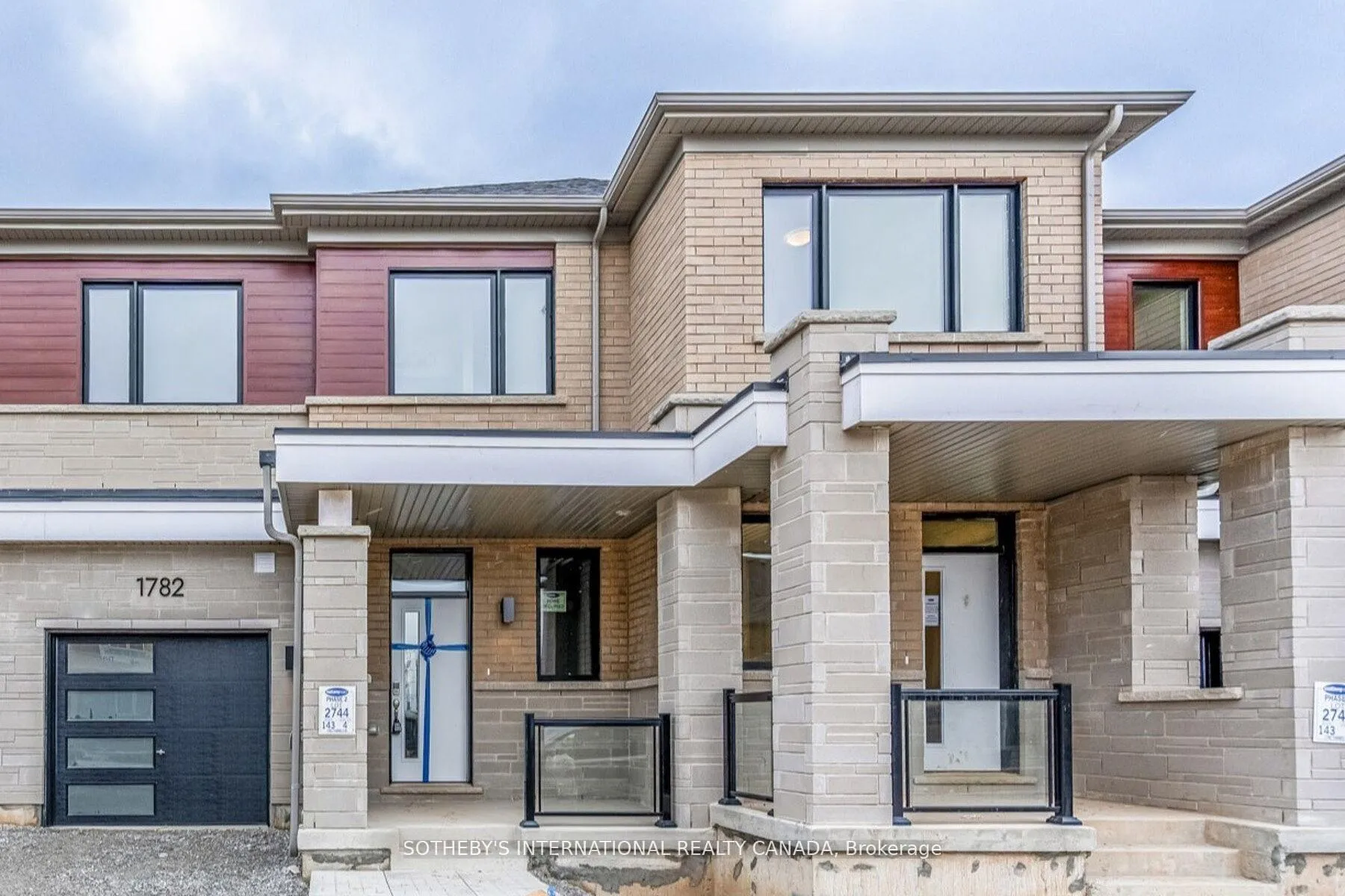 Photo 2 of 1782 Thames Circle, Milton, Bowes — HOMEH