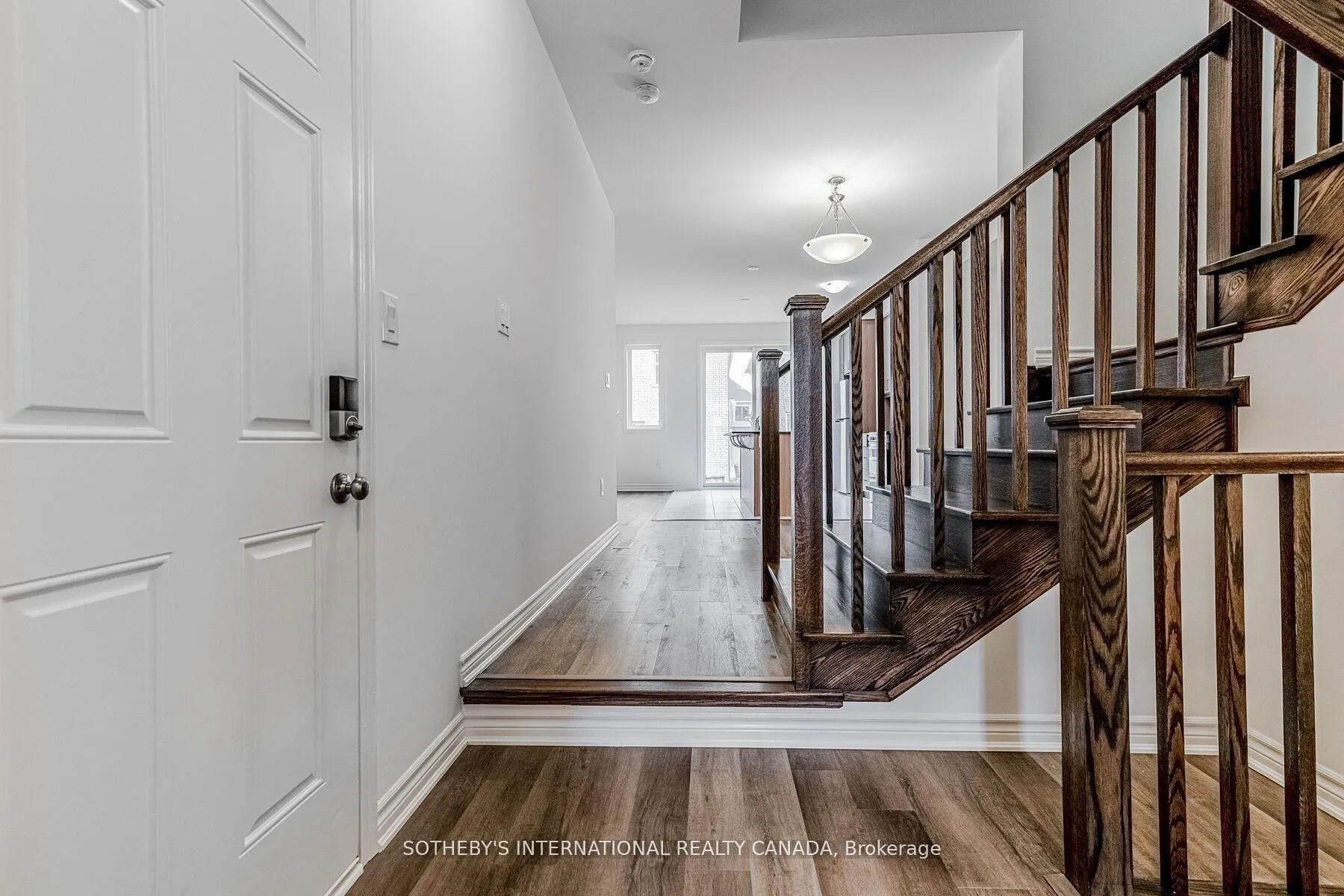 Photo 5 of 1782 Thames Circle, Milton, Bowes — HOMEH
